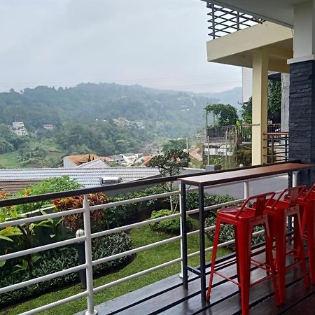 Villa Keluarga Syariah Resor Dago Pakar Bandung - View Bukit Екстериор снимка
