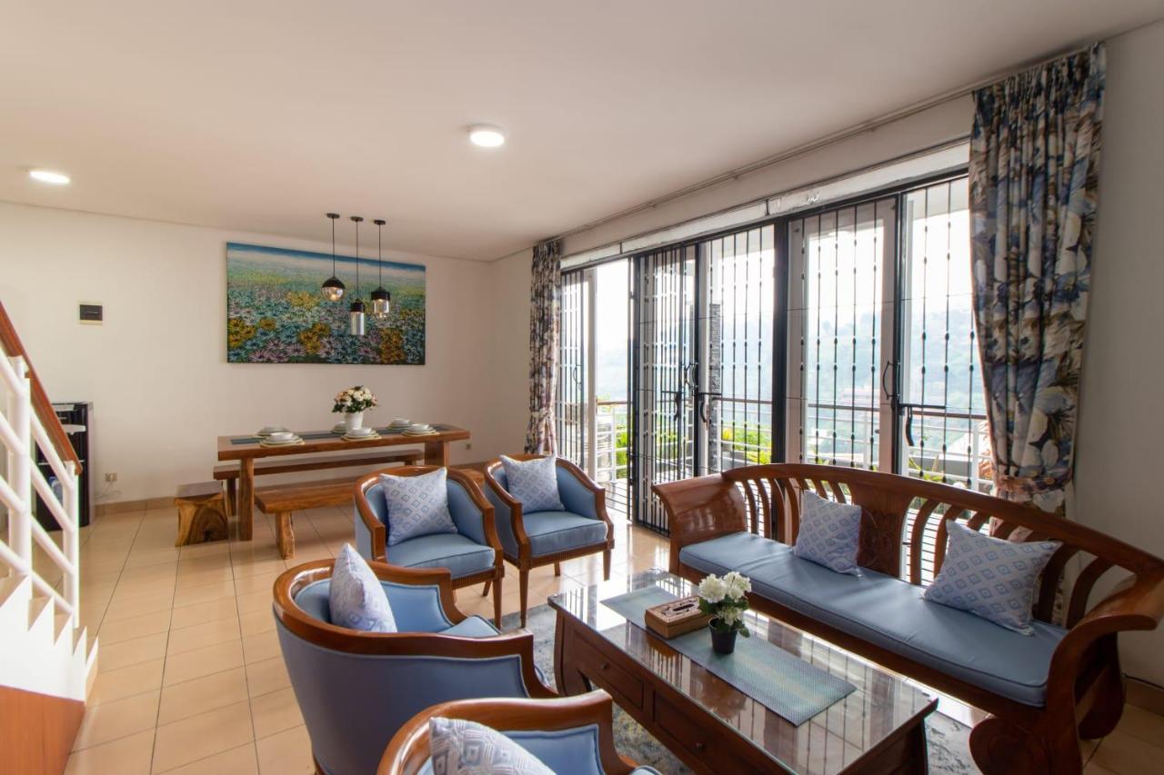 Villa Keluarga Syariah Resor Dago Pakar Bandung - View Bukit Екстериор снимка