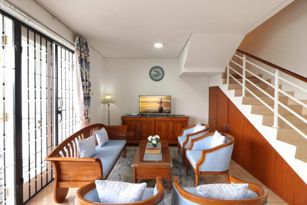 Villa Keluarga Syariah Resor Dago Pakar Bandung - View Bukit Екстериор снимка